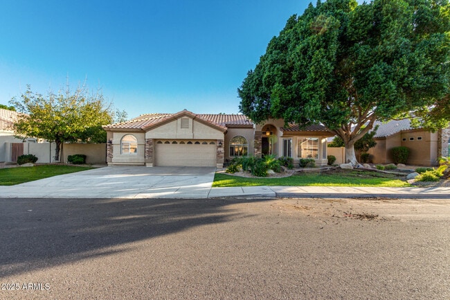 Building Photo - 6401 W Orchid Ln