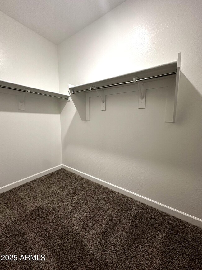 Building Photo - 3241 W Shanley Ave