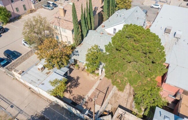 Building Photo - 709 N St Vrain St