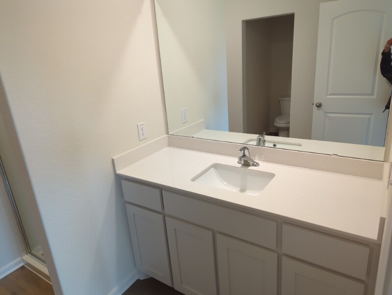 Building Photo - 4701 Hoover Ct