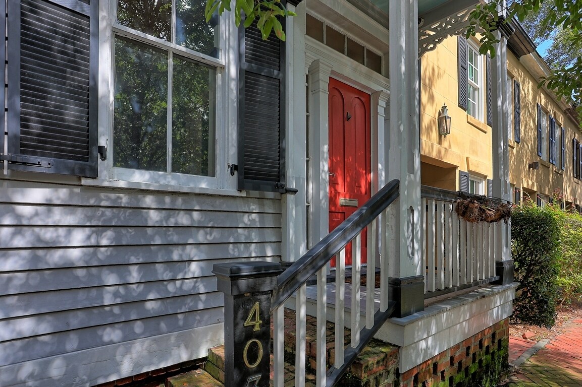Building Photo - 403 Tattnall St