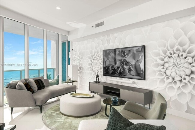 Building Photo - 5959 Collins Ave