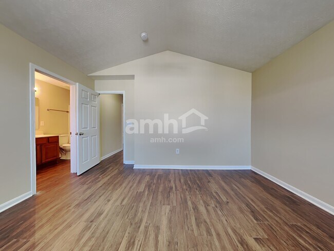 Building Photo - 355 Hennepin Dr