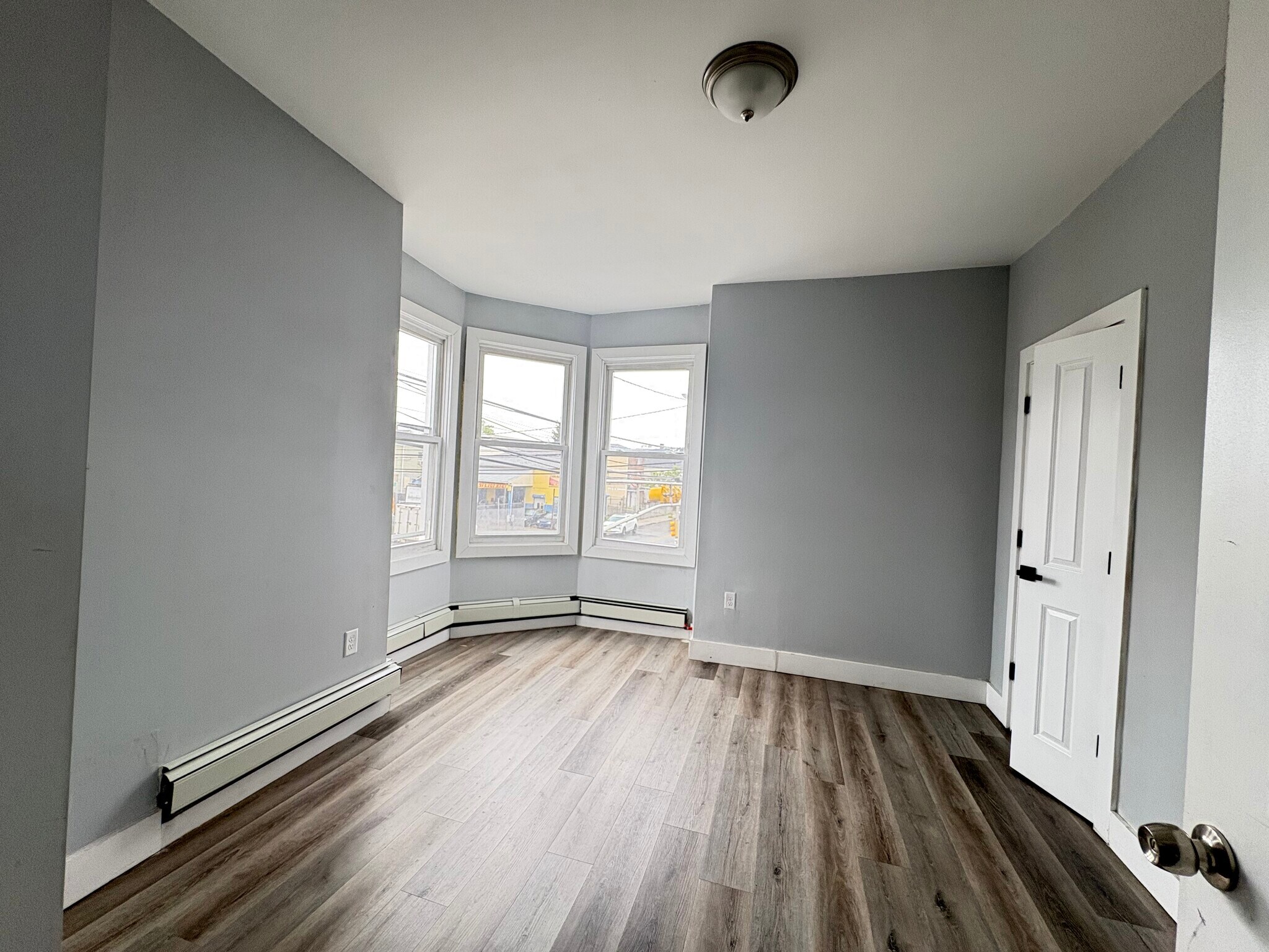 465 Ferry St 2 - 458 Ferry St