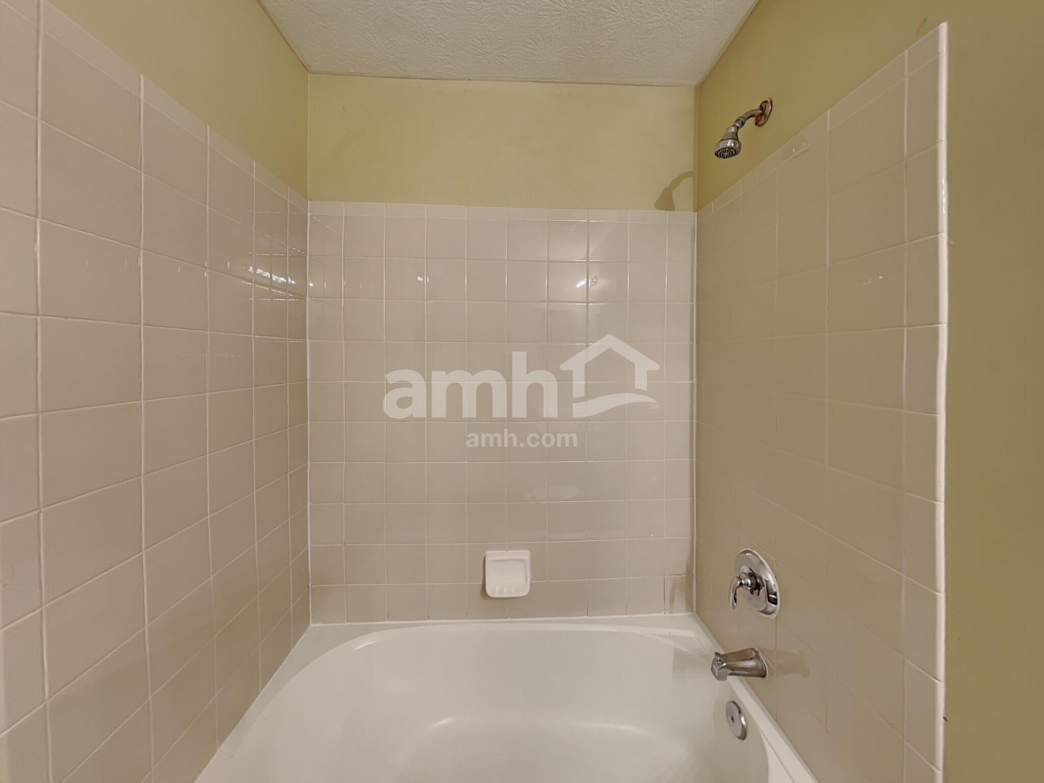 Building Photo - 3812 Wolf Creek Rd