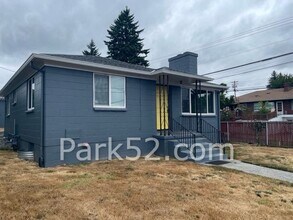 Building Photo - Tacoma Single Family 2 Bedroom 1 Bath With...