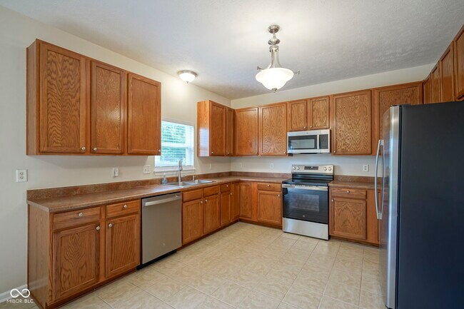 Building Photo - 14170 Royalwood Dr