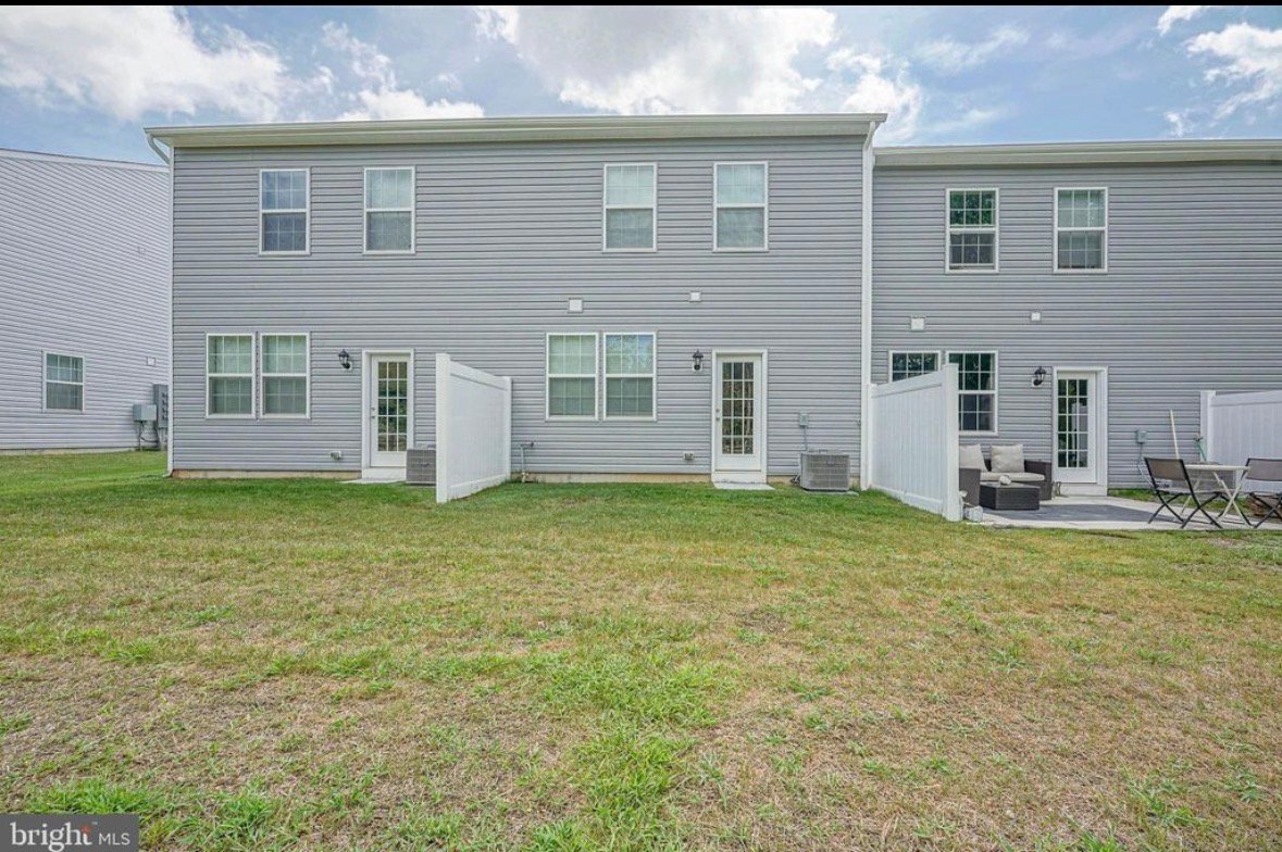 Building Photo - 321 Mazzeo Dr