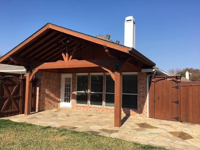 Building Photo - 11715 Alexandria Dr