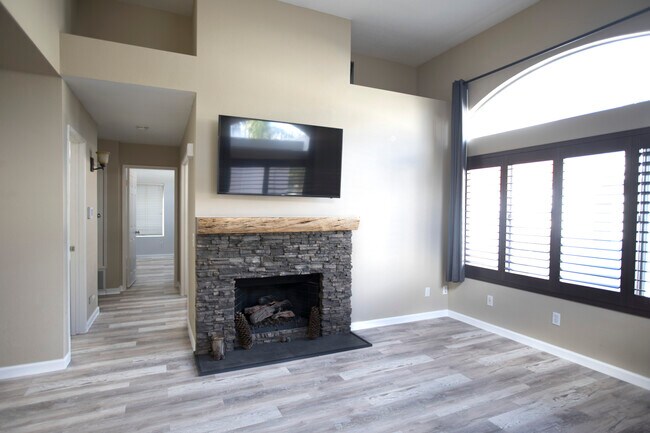 Building Photo - 28245 Via Fierro