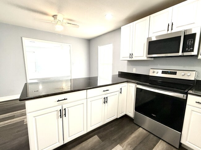 Building Photo - 1222 Hargrove St