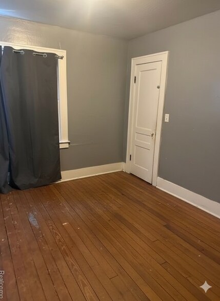 Building Photo - 1412 Durand St