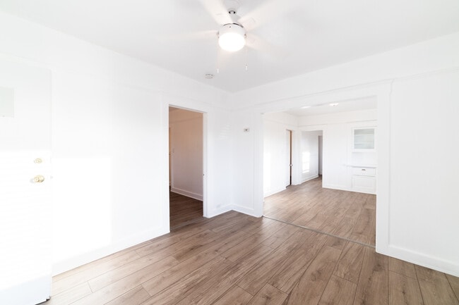 Building Photo - 1620 Kearney St