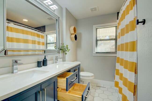 Building Photo - Gorgeous, updated home, turn-key and ready...