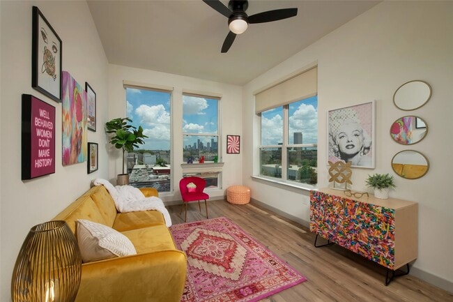 Building Photo - 1107 Shepherd Dr