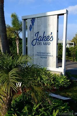 Building Photo - 2770 Caminito Cedros