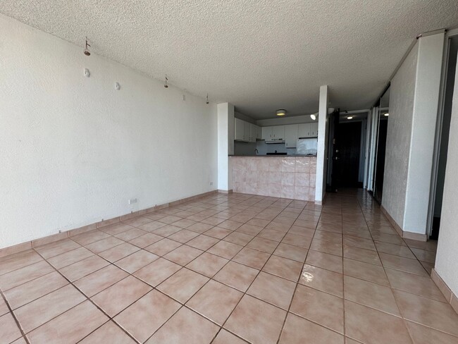 Building Photo - Charming 2-Bedroom, 1-Bath Condo with Grea...