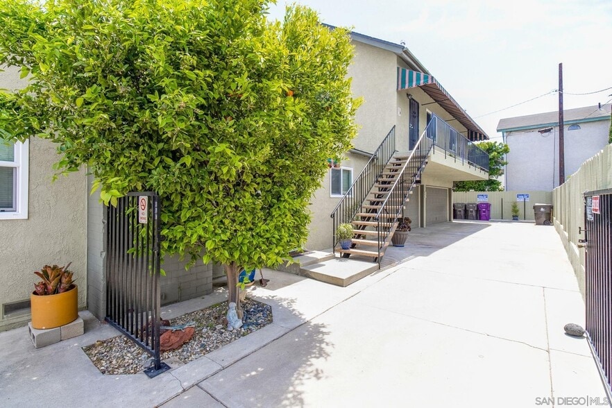 Units A, B, & C - 3616 E 10th St