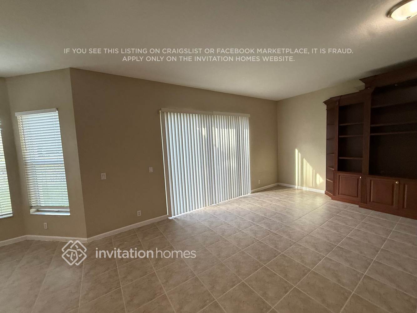 Building Photo - 9279 Madewood Ct