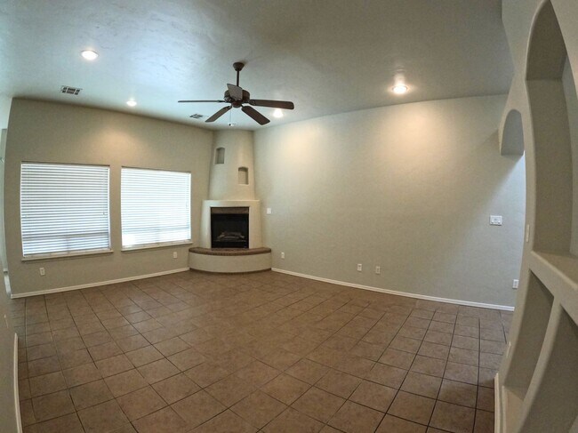 Building Photo - 2210 Dakota Dr