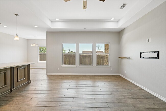 Building Photo - 306 Javier Dr