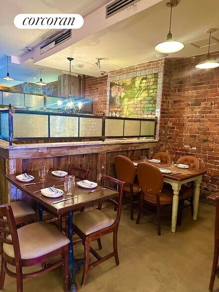 Building Photo - 802 9th Ave