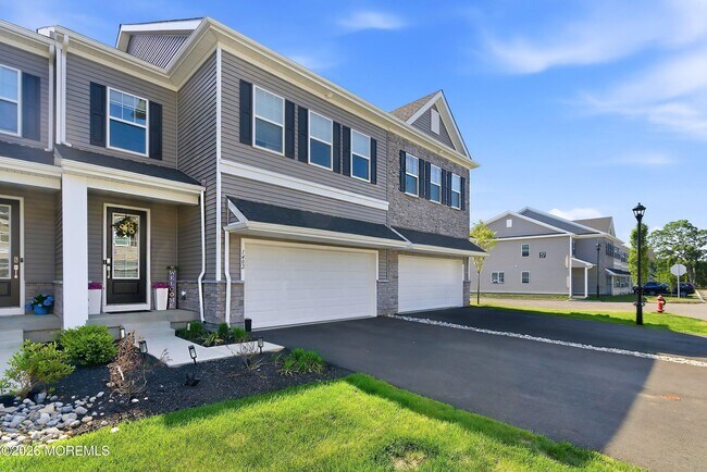 Building Photo - 1402 Journey Ave