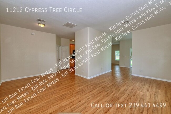 Building Photo - 11212 Cypress Tree Cir