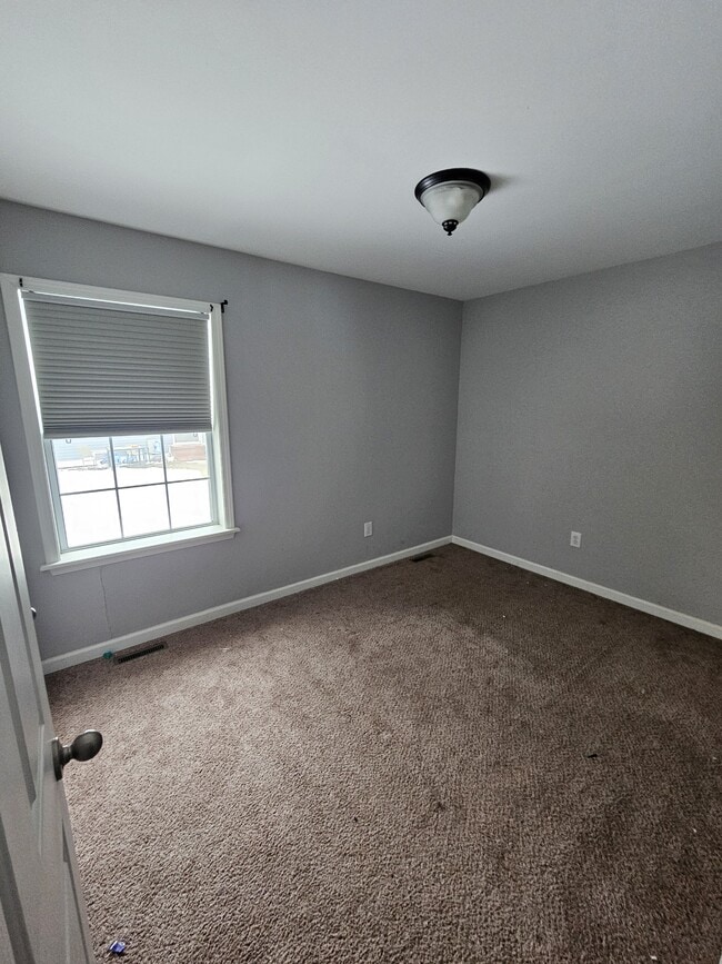 Building Photo - 207 Broad St