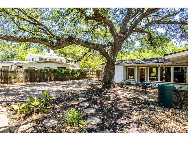 Building Photo - 2311 Westforest Dr