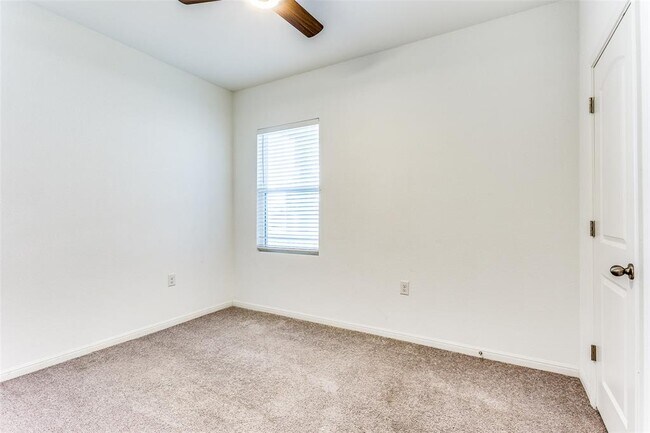 Building Photo - 13012 Carswell St