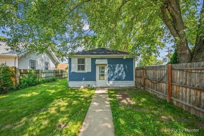 Building Photo - 645 Slade Ave