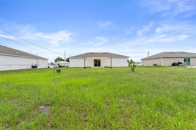 Building Photo - 4061 SW Port St Lucie Blvd