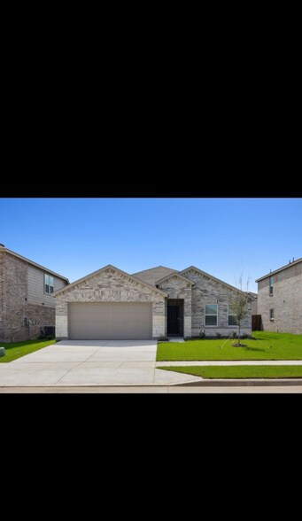 Primary Photo - 4425 Benham Dr