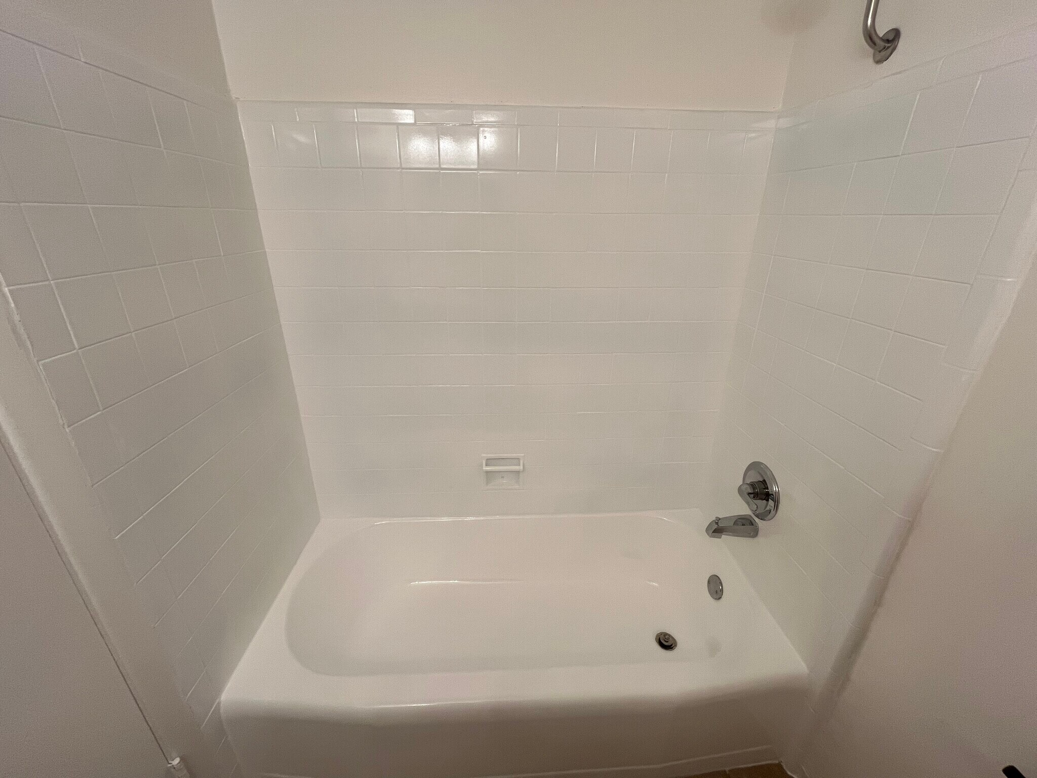 Building Photo - 810 E Redondo Dr