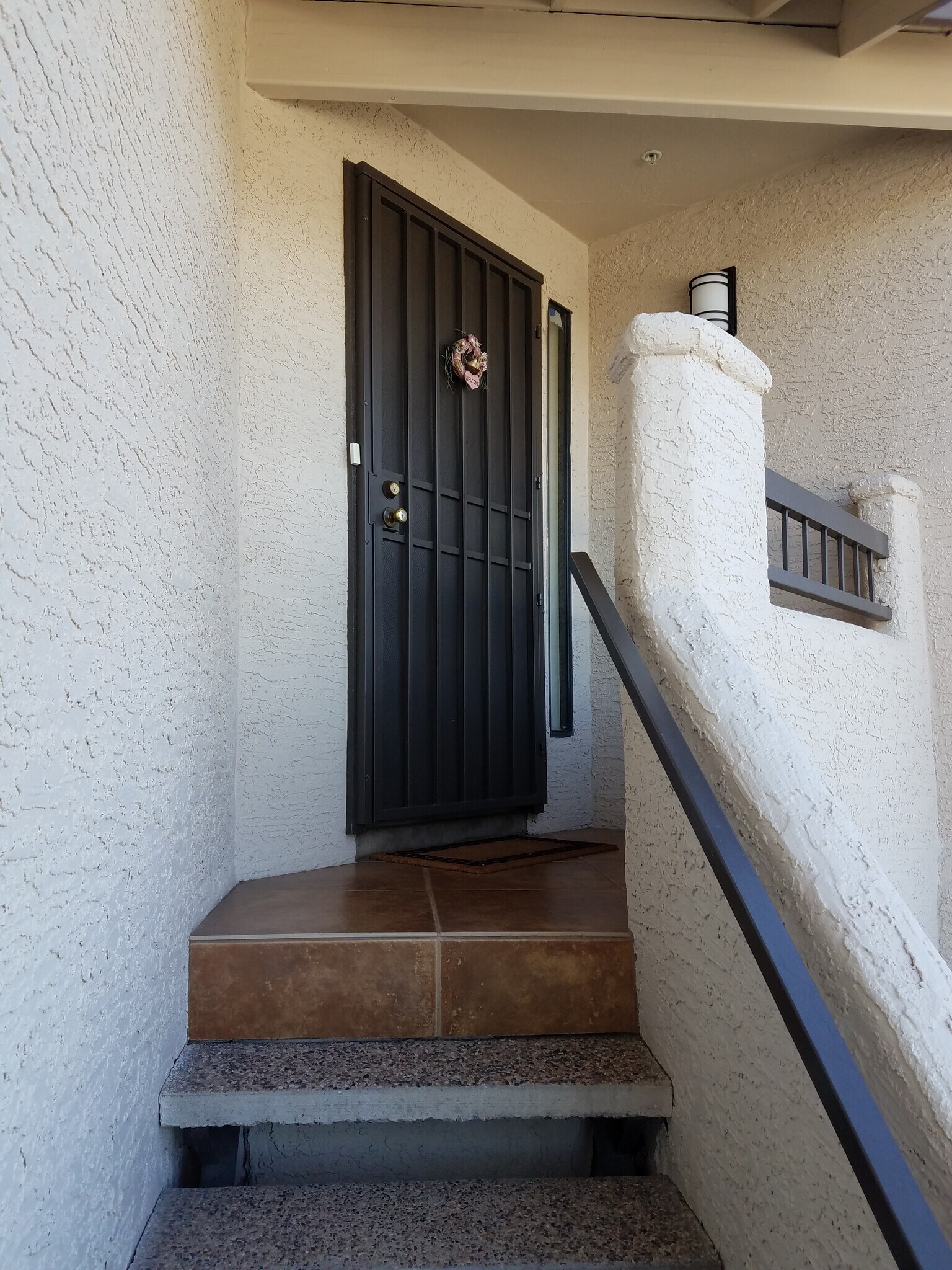 Building Photo - 9775 N 93rd Way