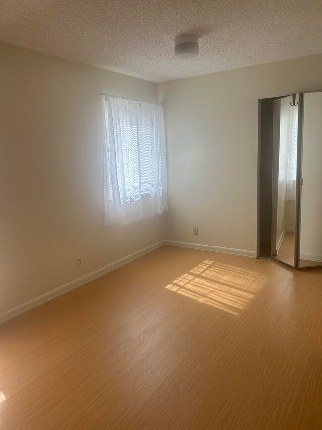 Building Photo - 1384 Hunters Rd