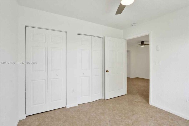 Building Photo - 2120-2122 Thomas St # 2122 HOLLYWOOD, FL 33020