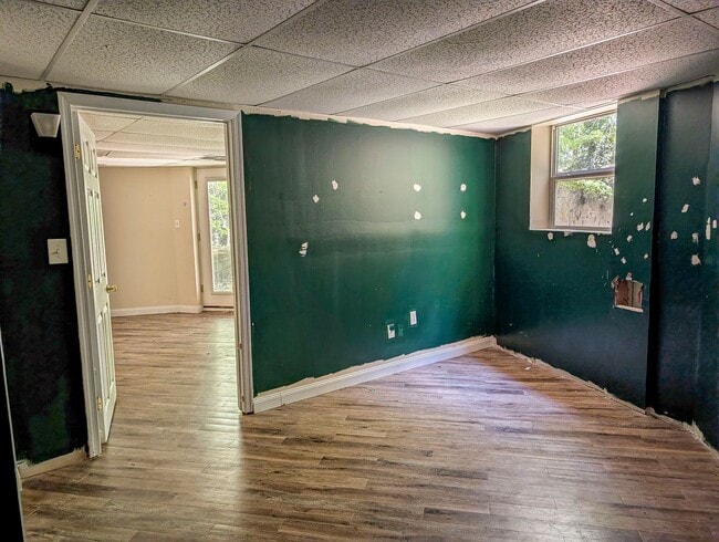 Building Photo - 12433 Cree Ln