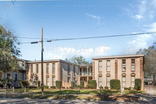 Building Photo - 1504 Dauphin St