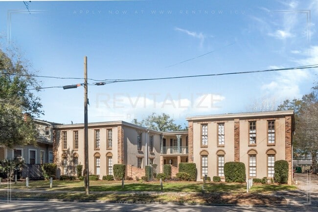 Building Photo - Charming 2/1.5 Apartment in Midtown!