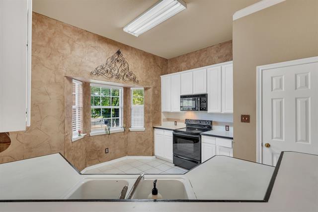 Building Photo - 3104 Sawtooth Dr
