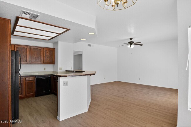 Building Photo - 11666 N 28th Dr