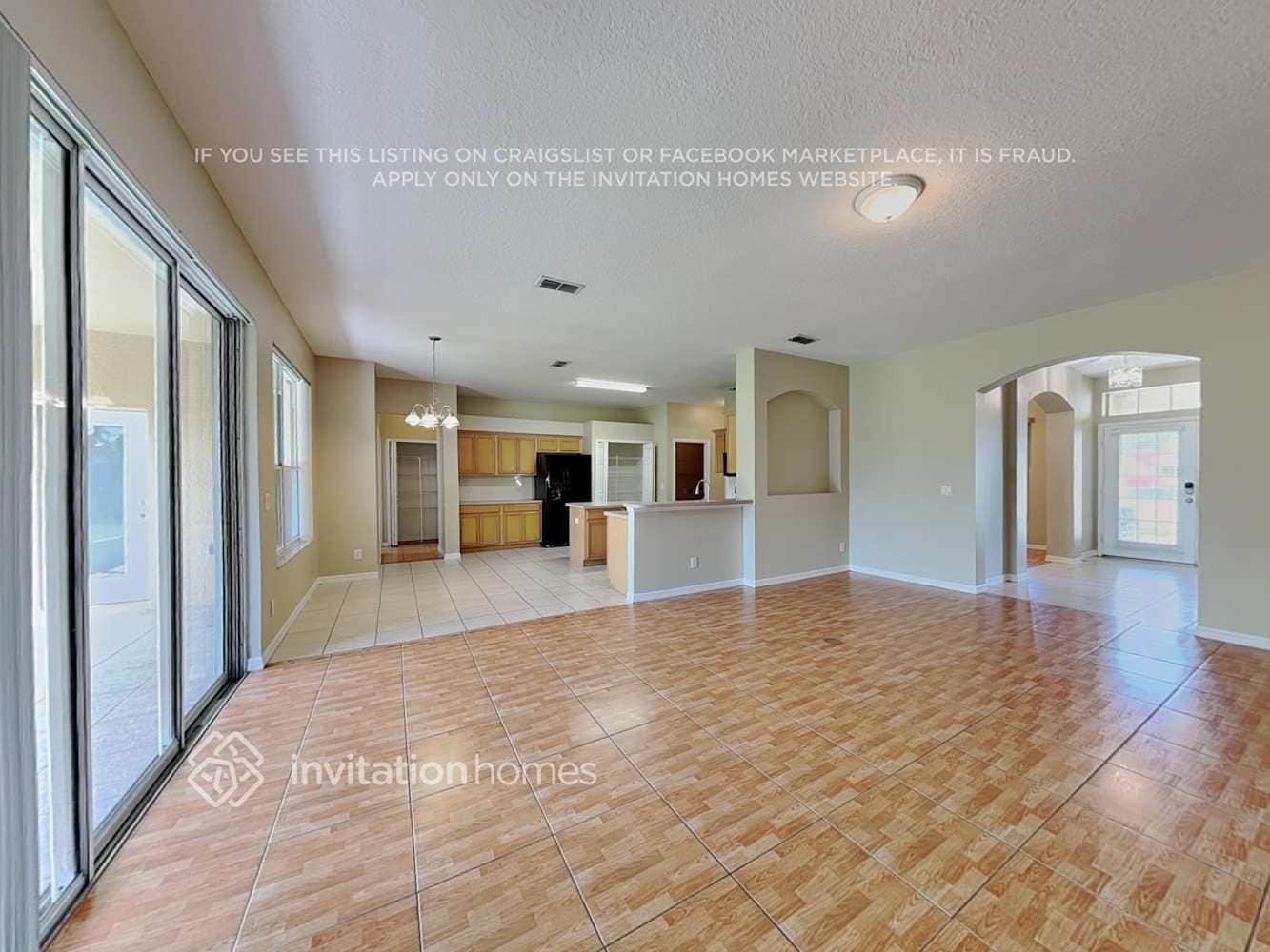 Building Photo - 13326 Rosemeade Cove