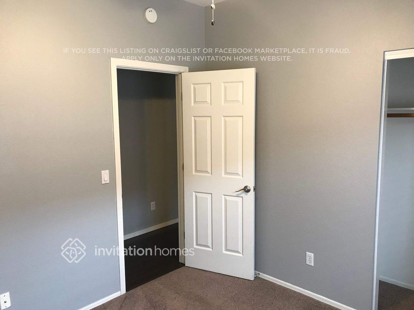 Building Photo - 6614 W Honeysuckle Dr