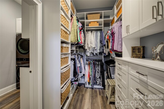 Building Photo - 82132 Standing Oak Dr