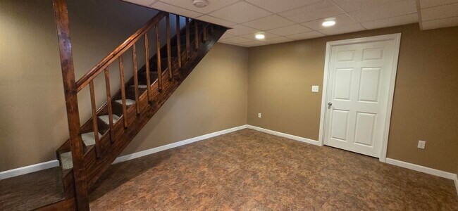 Building Photo - 35 Westland Ave