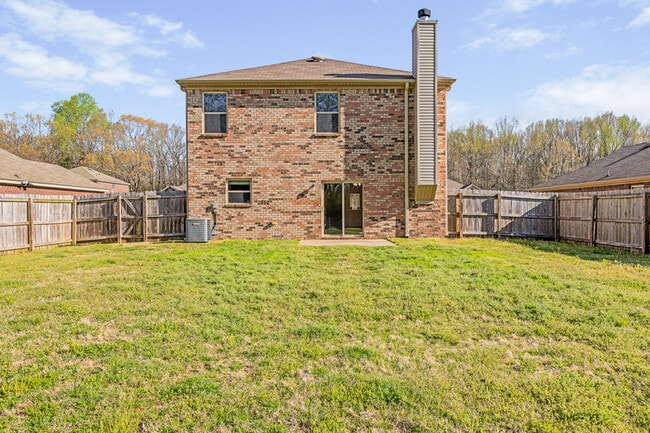 Building Photo - 138 Bermuda Lakes Dr