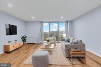 Building Photo - 4520 King St