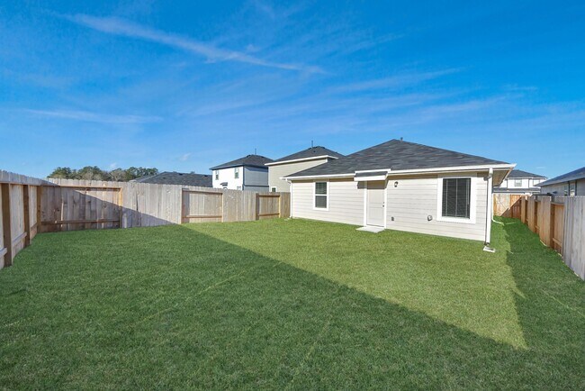 Building Photo - 14315 Leafy Willow Dr